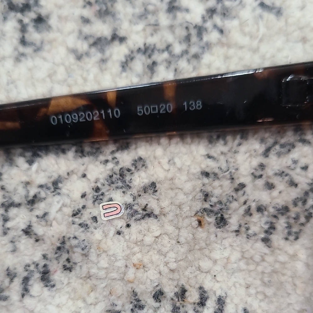 Liz Claiborne Tortoise Shell Oversized Sunglasses - Picture 3 of 5